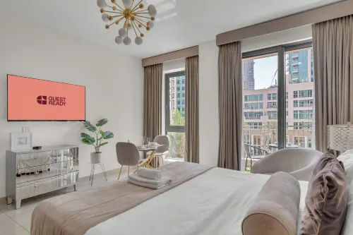 GuestReady- Studio | Boulevard View | Downtown dxb - 2 ดาว