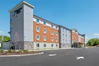 Woodspring Suites Lancaster North