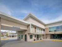 Econo Lodge Inn & Suites Hotels near Crawford