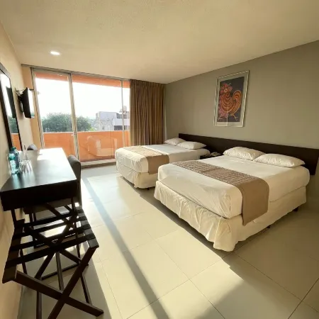 Hotel de Cuautla Отели в г. Куаутла