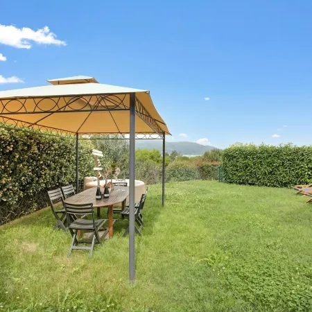 La Luna Nel Lago Lake View Garden - Happy Rentals