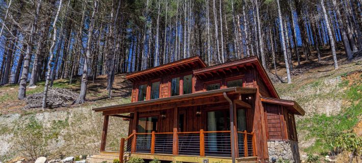 Hook Wine and Sinker at Eagles Nest Hotels in Avery County