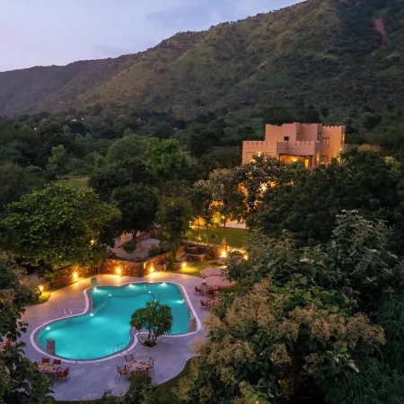 DEV BAGH LUXURIOUS PRIVATE SUITES