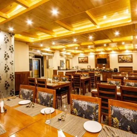 Kavin Suryansh Regency - Near Mall Road