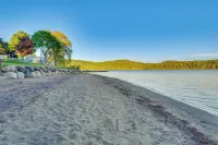 ห้องพักแสนอบอุ่นใกล้ท่าเรือทะเลสาบชรูน, ตัวเมือง และชายหาด! - ติดทะเล