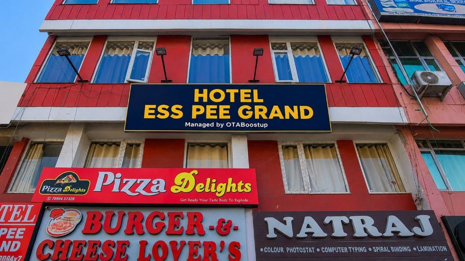 Hotel SP Grand Sector 55 By OTABoostup
