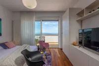 Terra Magica Deluxe Apartment or Room with Private Parking, Terrace and Sea View - Хоумстей