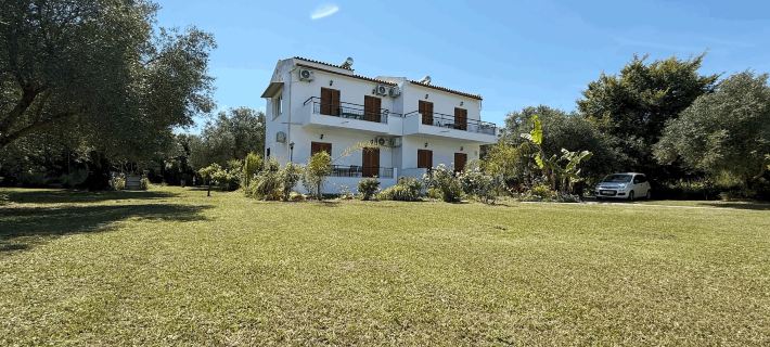 Captains Studios & Apartments Hotels in Kavos
