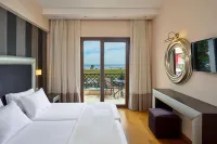 Mediterranean Princess- Adults Only - Parkplatz