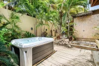 Bamboo Bonaire by Boutique Bonaire Unique Resorts - Hot Tub