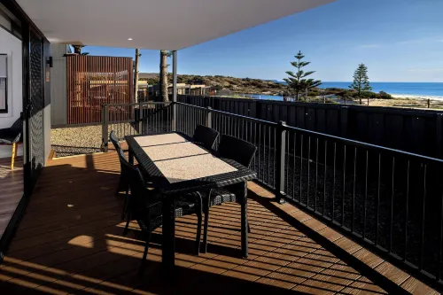 Big4 Normanville Jetty Holiday Park - Homestays