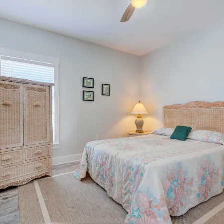 Bayfront Dauphin Island Home w/ Beach Access!