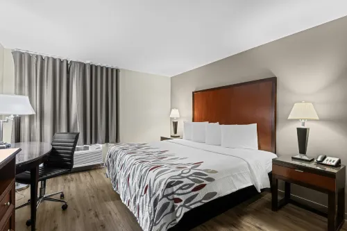 Red Roof Inn Gurnee - Waukegan - Parkplatz
