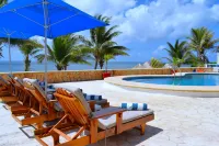 Hacienda Morelos Beachfront Hotel - ที่มีสระว่ายน้ำ