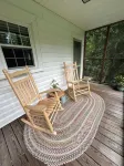 The Finch Cottage Charming 2-bedroom cottage  Historical District Mount Airy - 3-Star