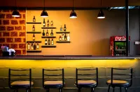 Vintage Beach Resort - bar