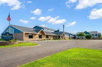 AmericInn by Wyndham Sauk Centre - 2-Star