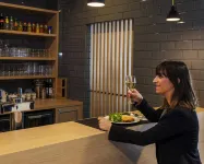 Holiday Inn Express NICE - GRAND ARENAS by IHG - ที่มีบาร์