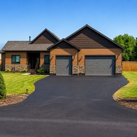 New home, close to skiing, hunting, rodeos, hiking. Fenced yard, pet friendly.