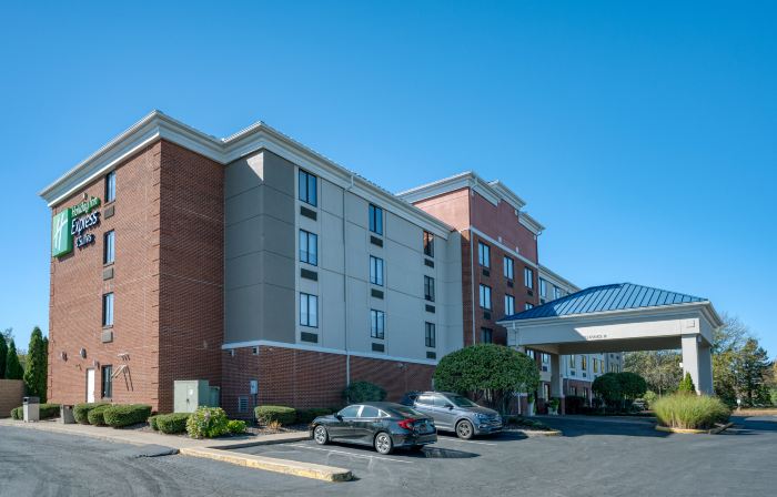 Holiday Inn Express & Suites COLUMBUS AIRPORT by IHG