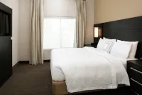Residence Inn Visalia - Pools