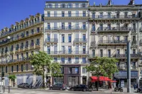 โรงแรม B&B Marseille Centre Vieux Port - พร้อมอาหารเช้า