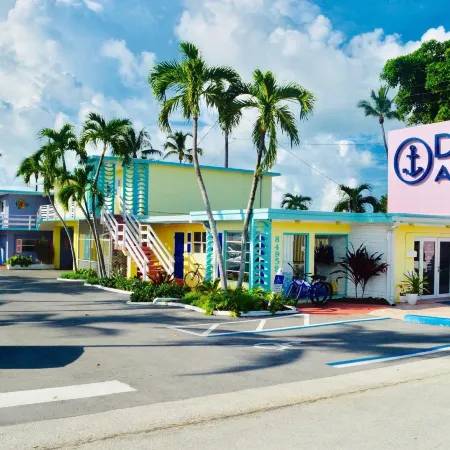 Drop Anchor Resort & Marina