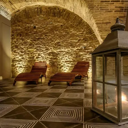 Marie Claire Apartments & Spa