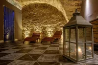 Marie Claire Apartments & Spa - Boutique