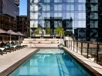 HUMANITI HOTEL MONTREAL, AUTOGRAPH COLLECTION Hotels near Olympic Park