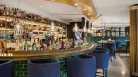 Hilton Dresden - С баром
