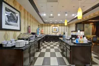 Hampton Inn & Suites Brenham - breakfast