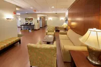Hampton Inn Massillon - 2-Star