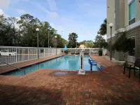 Hampton Inn & Suites Palm Coast - Parkplatz