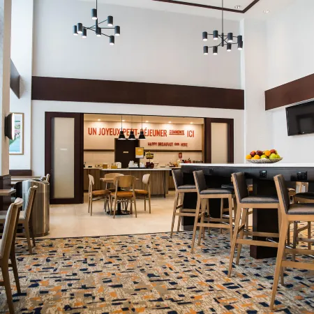Hampton Inn & Suites by Hilton Laval