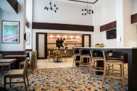 Hampton Inn & Suites by Hilton Laval - Pools