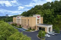 Hampton Inn Cambridge - parking