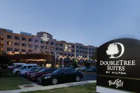 DoubleTree Suites by Hilton Hotel Bentonville - parking
