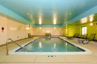 Holiday Inn Express & Suites MARION by IHG - Hot Tub