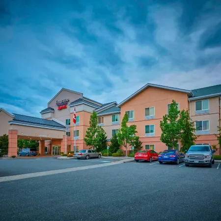Fairfield Inn & Suites Burlington