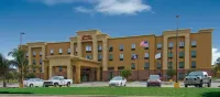 Hampton Inn & Suites Baton Rouge/Port Allen - Bãi đậu xe