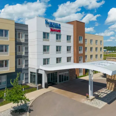 Fairfield Inn & Suites Moncton Hotel berhampiran Irishtown Nature Park