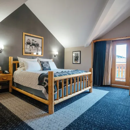 Brewster Mountain Lodge