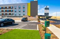 Home2 Suites by Hilton Roseville Sacramento - parking