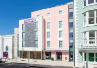 Premier Inn Tenby Town Centre - С парковкой
