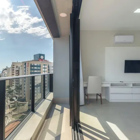 Charming Studio With Sea View in Downtown Tvt1008
