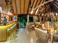 Acajou Beach Resort - bar