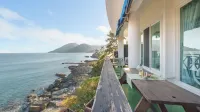 Namhae Opera House Pension - Sea View