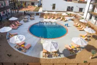 Texican Court, by Valencia Hotel Collection - Pools