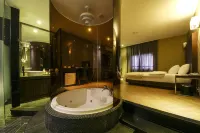 Ever Tourist Hotel - 3-Star